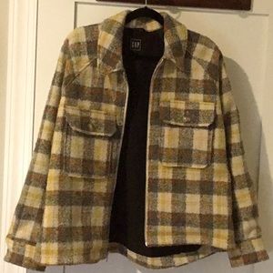 GAP Cropped cuffed shirt jacket